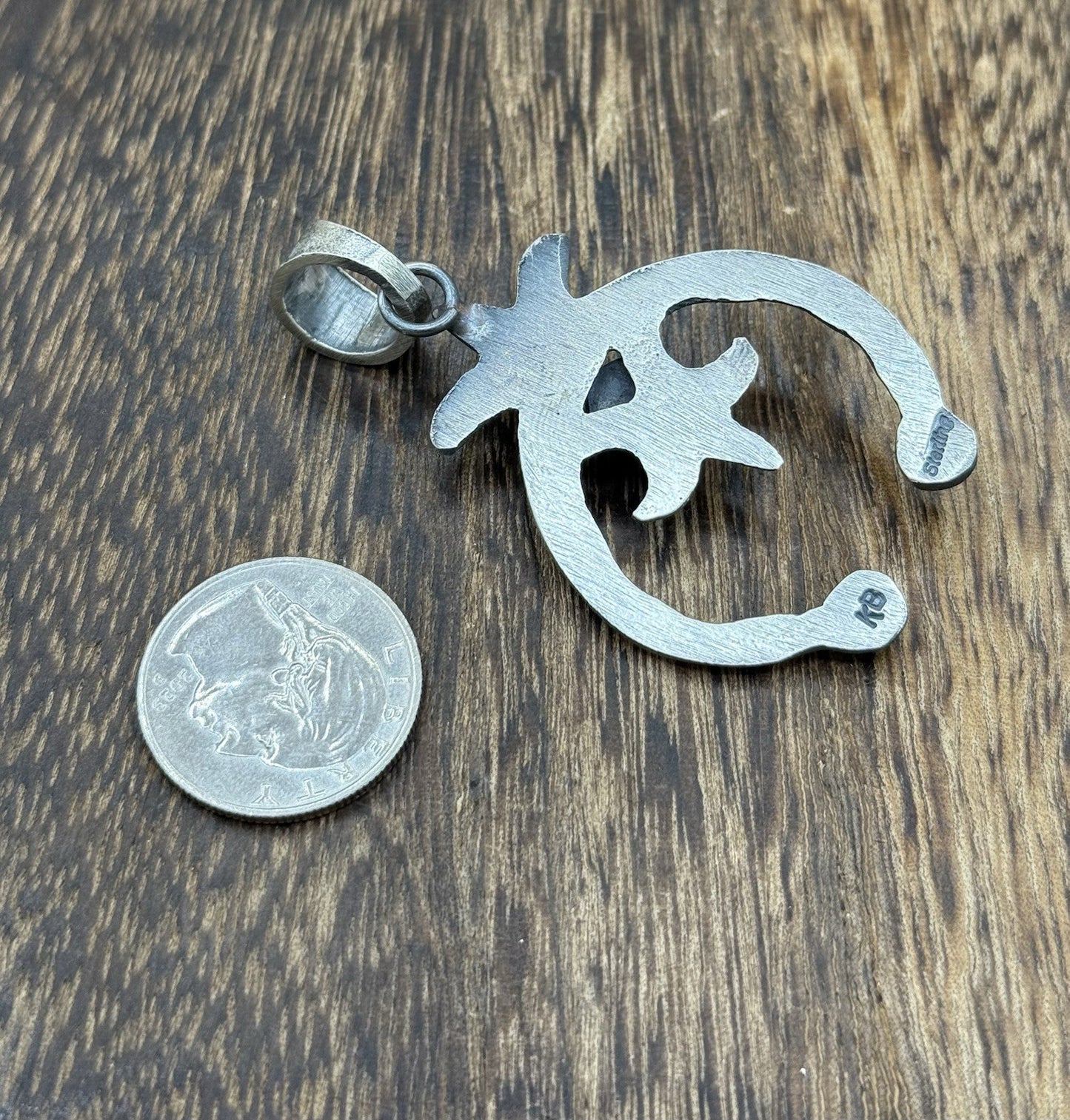 Native American Navajo Handmade Sterling Silver Old Look Pink Conch Naja Pendant