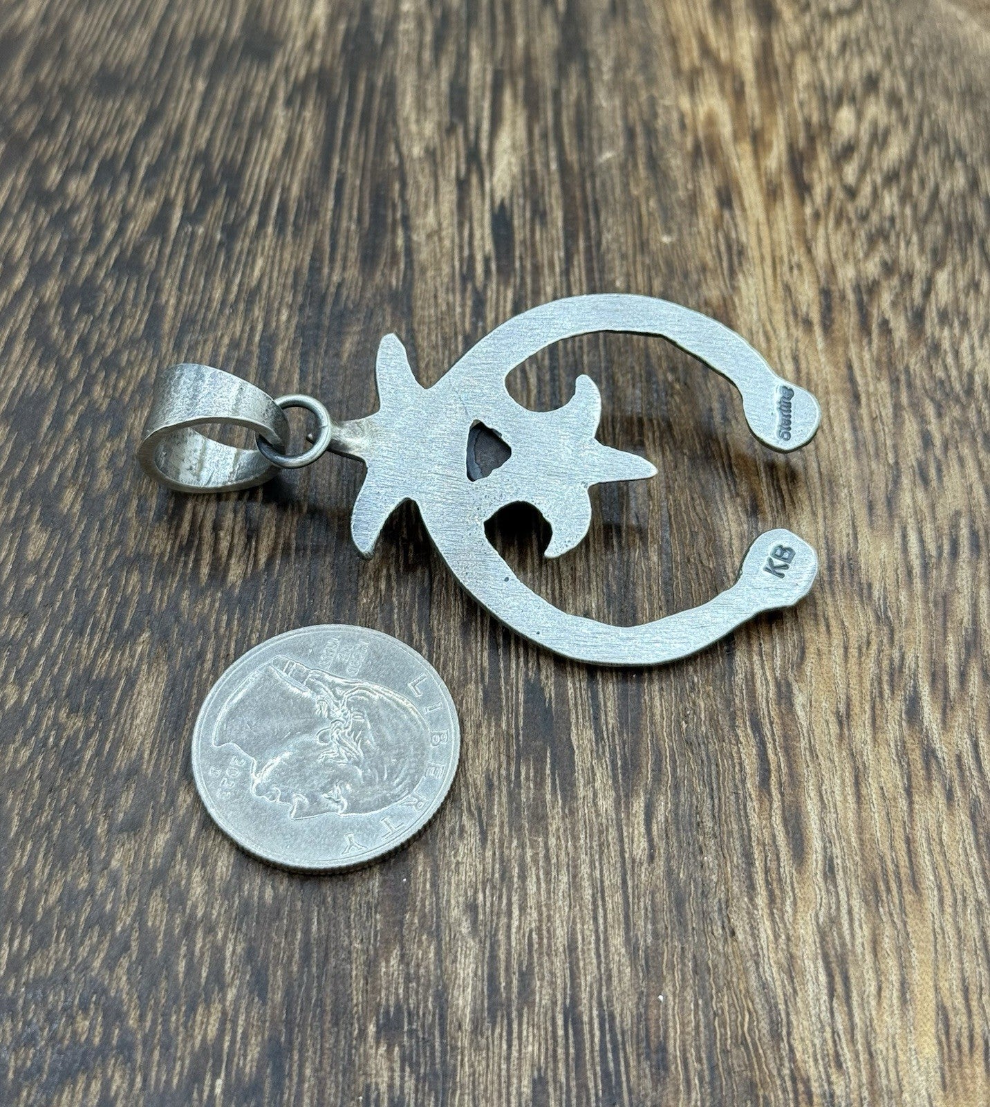 Native American Navajo Handmade Sterling Silver Old Look Pink Conch Naja Pendant