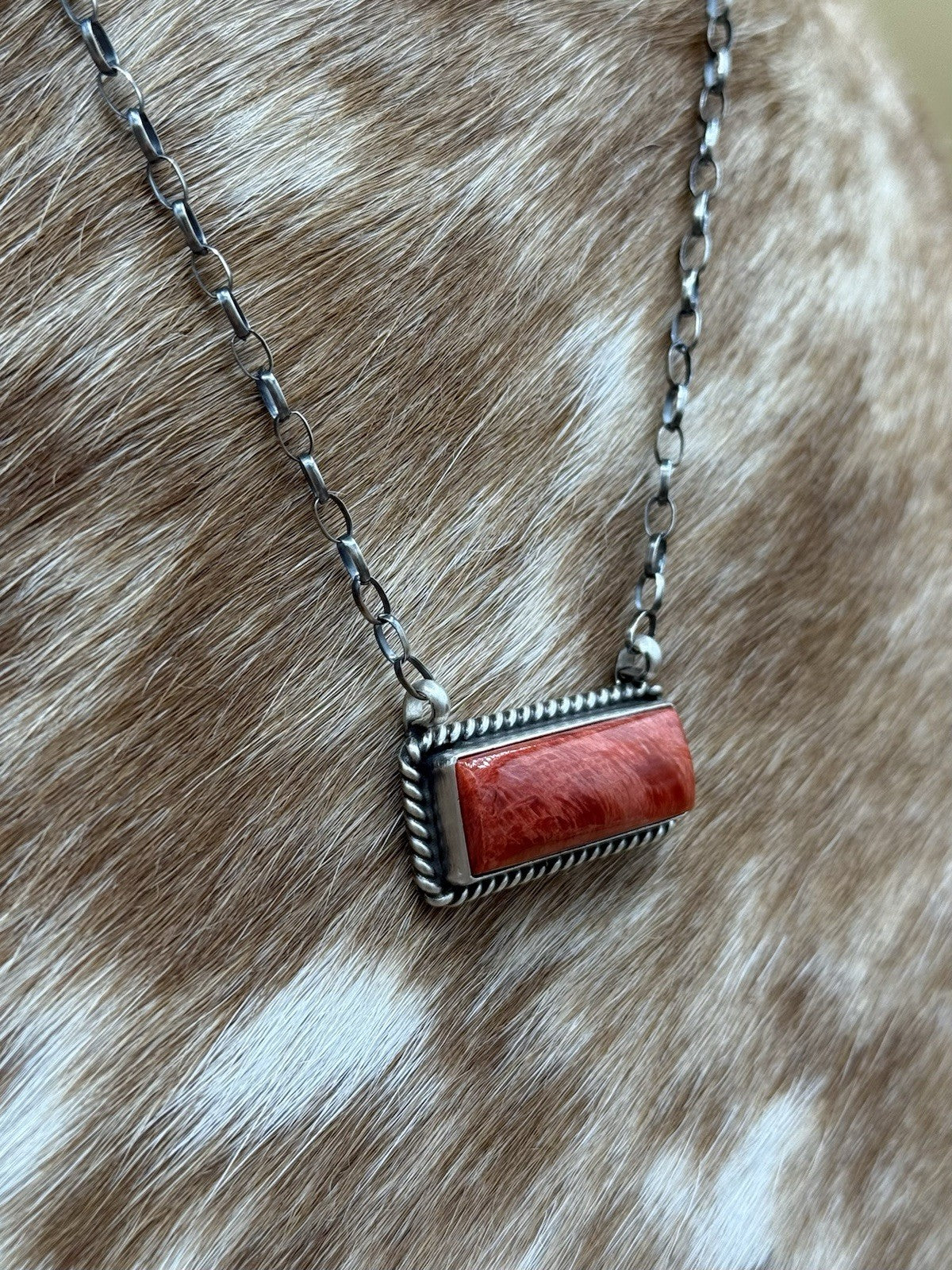 Navajo Handmade Sterling Silver Red Spiny Oyster Bar Necklace 16” Judith Dixon