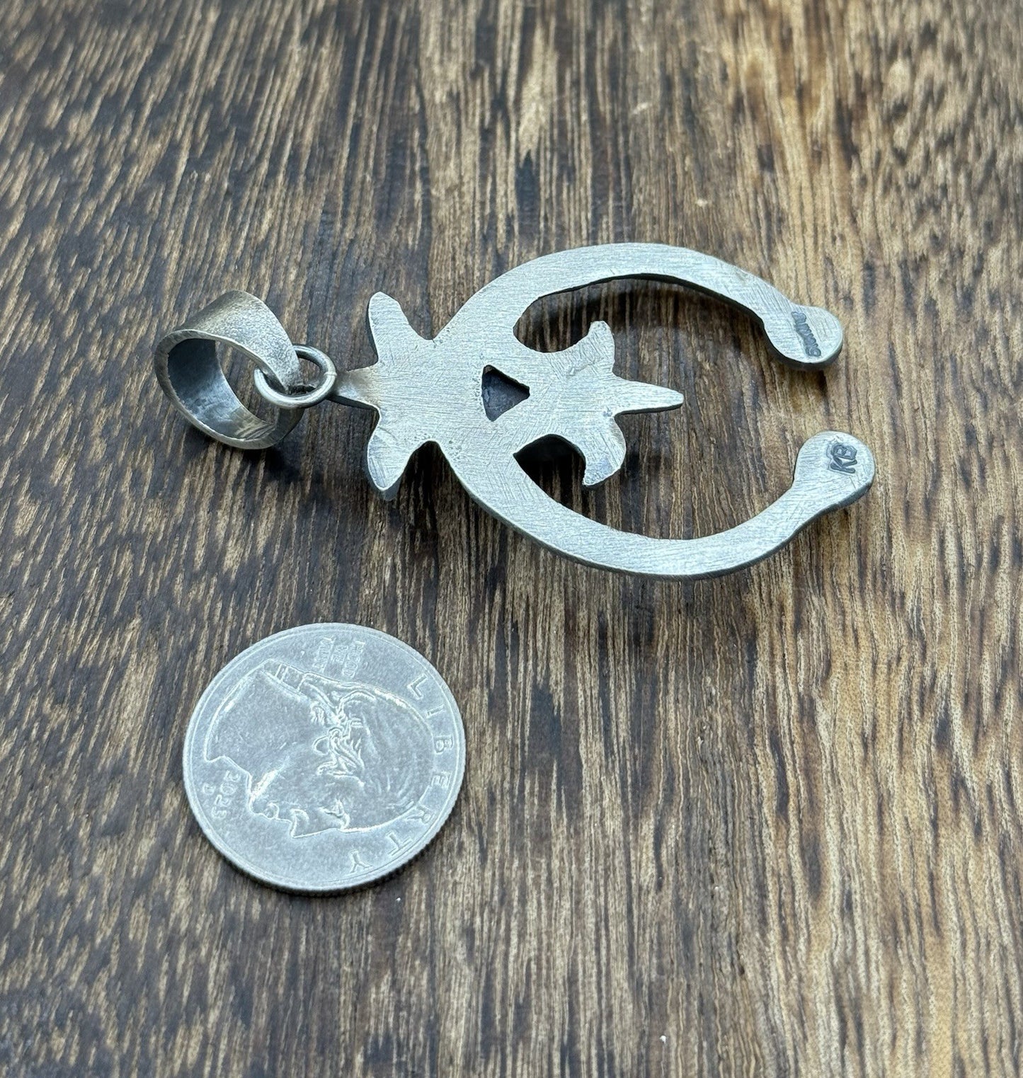 Native American Navajo Handmade Sterling Silver Old Look Pink Conch Naja Pendant