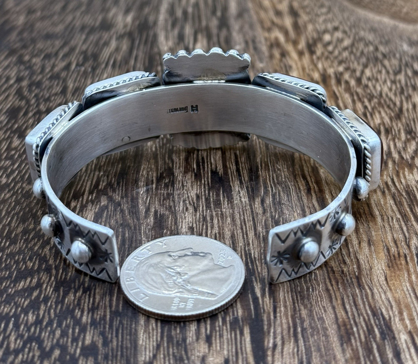 Native Navajo Handmade Sterling Silver Purple Spiny Oyster Shell Cuff Bracelet