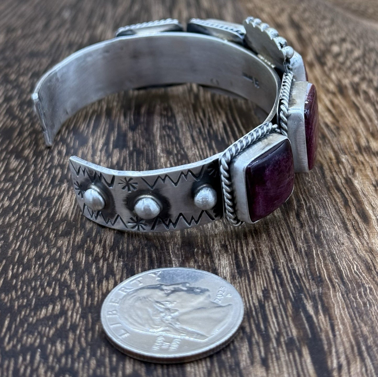 Native Navajo Handmade Sterling Silver Purple Spiny Oyster Shell Cuff Bracelet