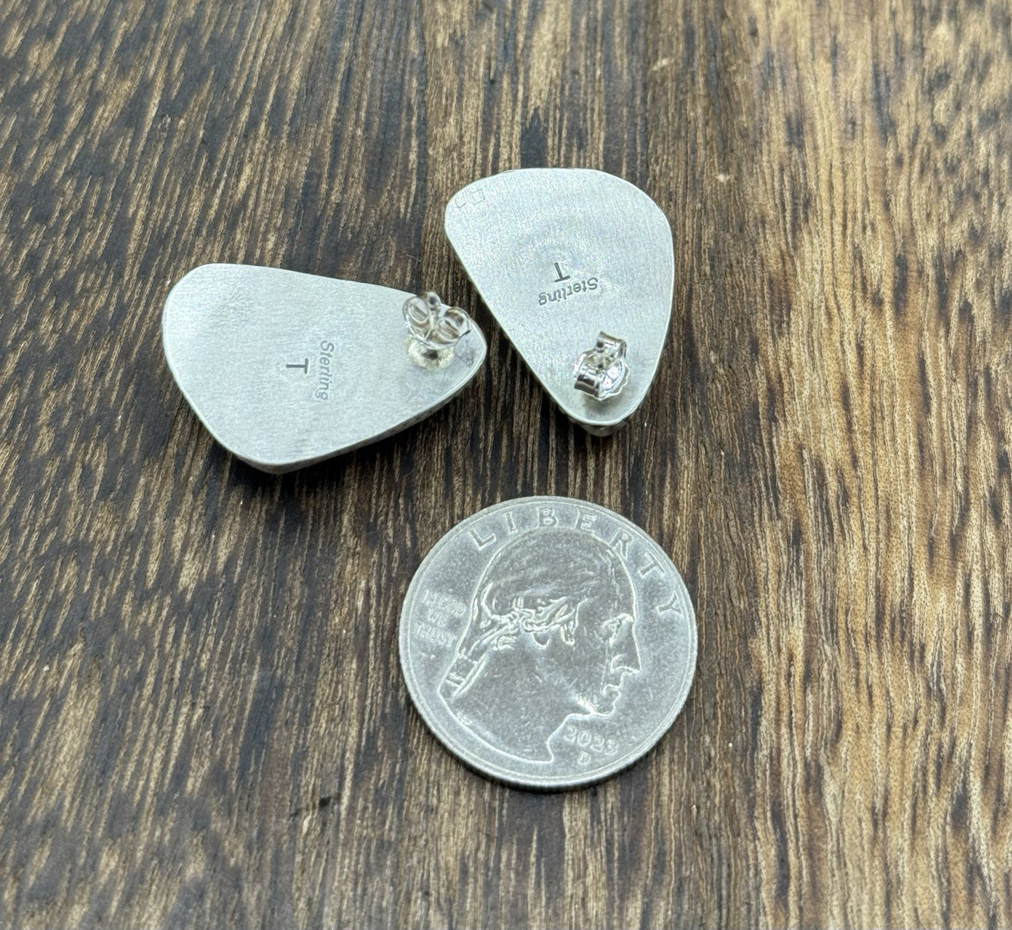 Navajo Handmade Sterling Silver Orange Spiny Oyster Shell Post Stud Earrings