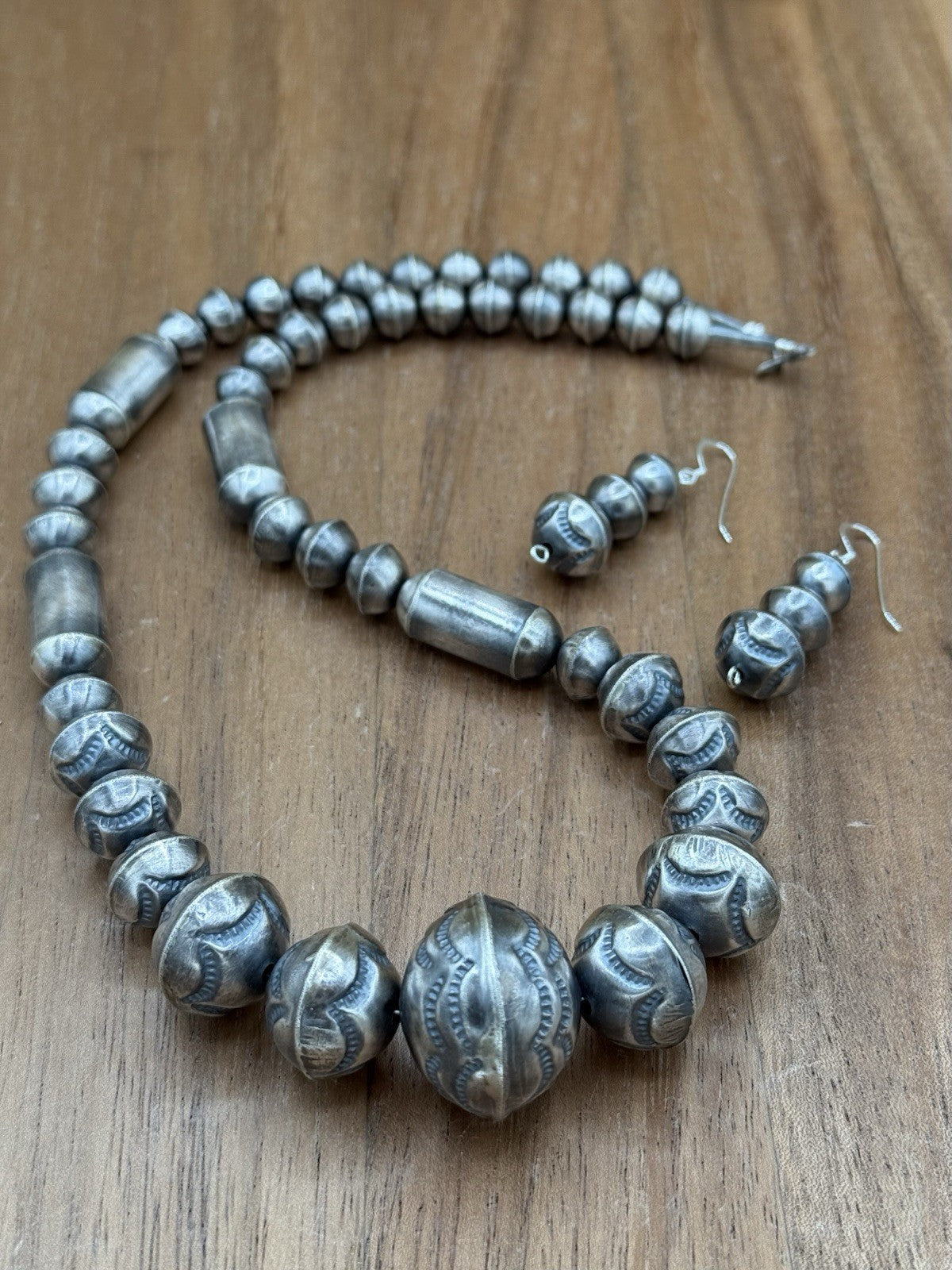 Authentic Navajo Handmade Old Look Navajo Pearl Bead Necklace And Earrings 24”