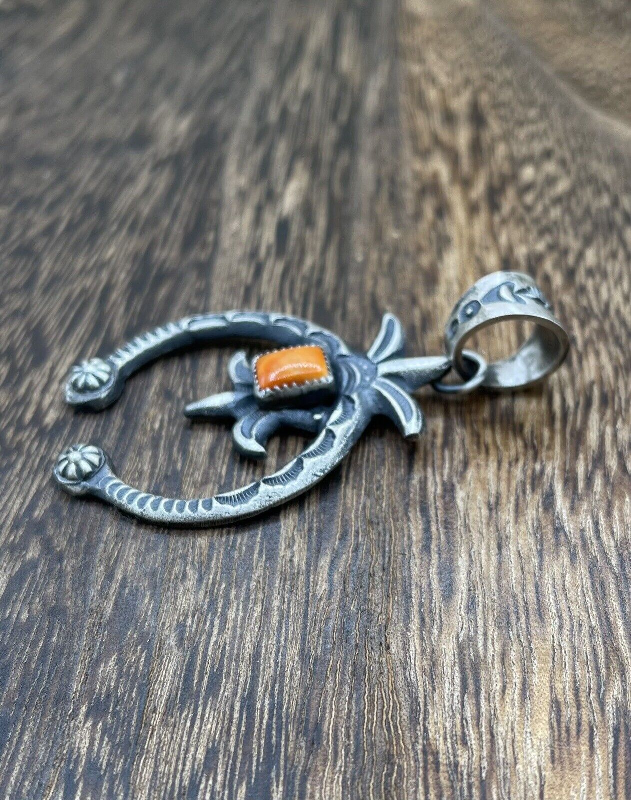 Native American Indian Navajo Handmade Silver Old Look Spiny Oyster Naja Pendant