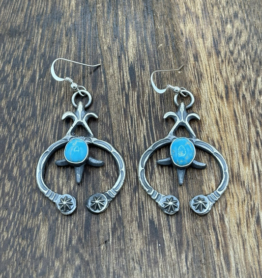 Navajo Handmade Sterling Silver Old Look Kingman Turquoise Earrings Kevin Billah