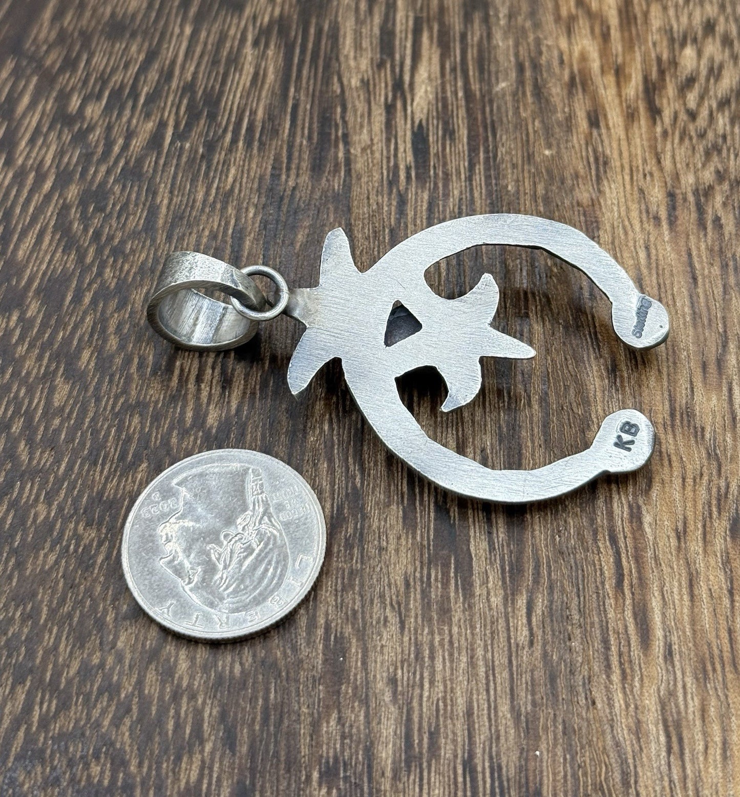 Native American Navajo Handmade Sterling Silver Old Look Pink Conch Naja Pendant