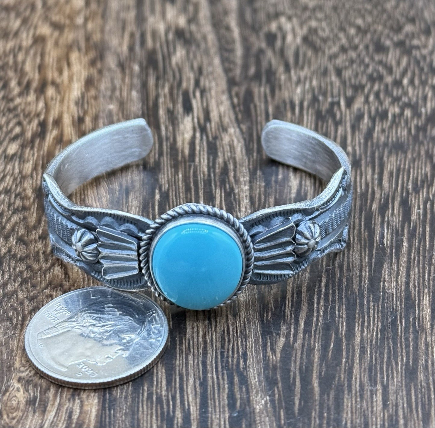 Navajo Handmade Sterling Silver Kingman Turquoise Old look Cast Bracelet