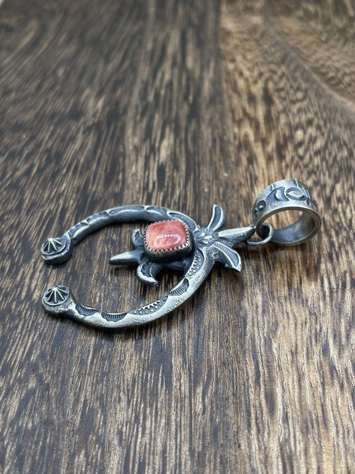 Native American Indian Navajo Handmade Silver Old Look Spiny Oyster Naja Pendant