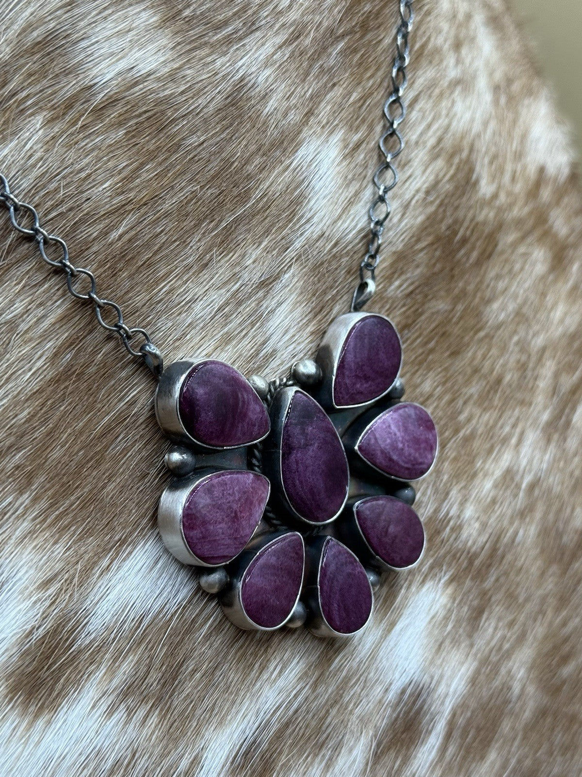 Navajo Handmade Sterling Silver Purple Spiny Oyster Cluster Bar Necklace 18”