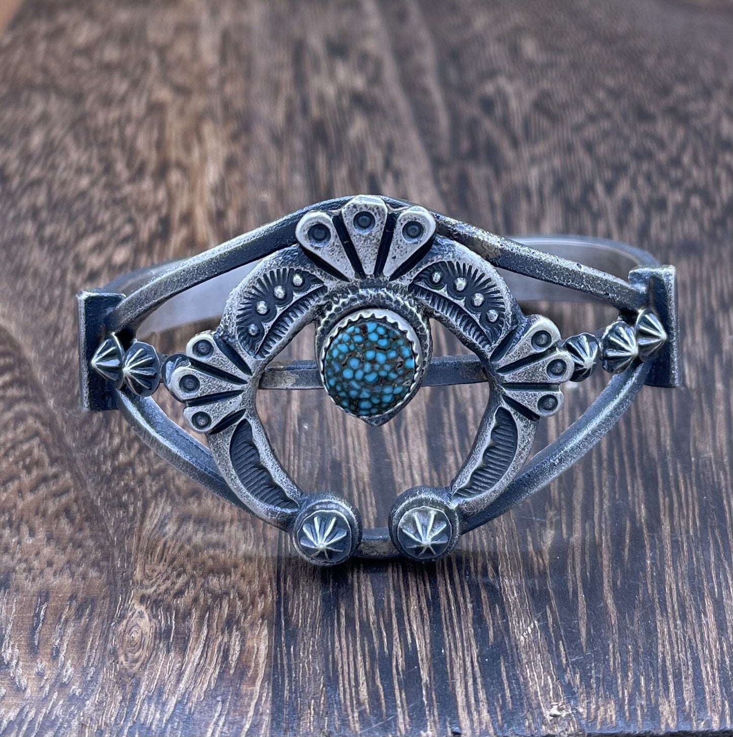 Native American Silver Navajo Handmade Kingman Turquoise Old look Naja Bracelet