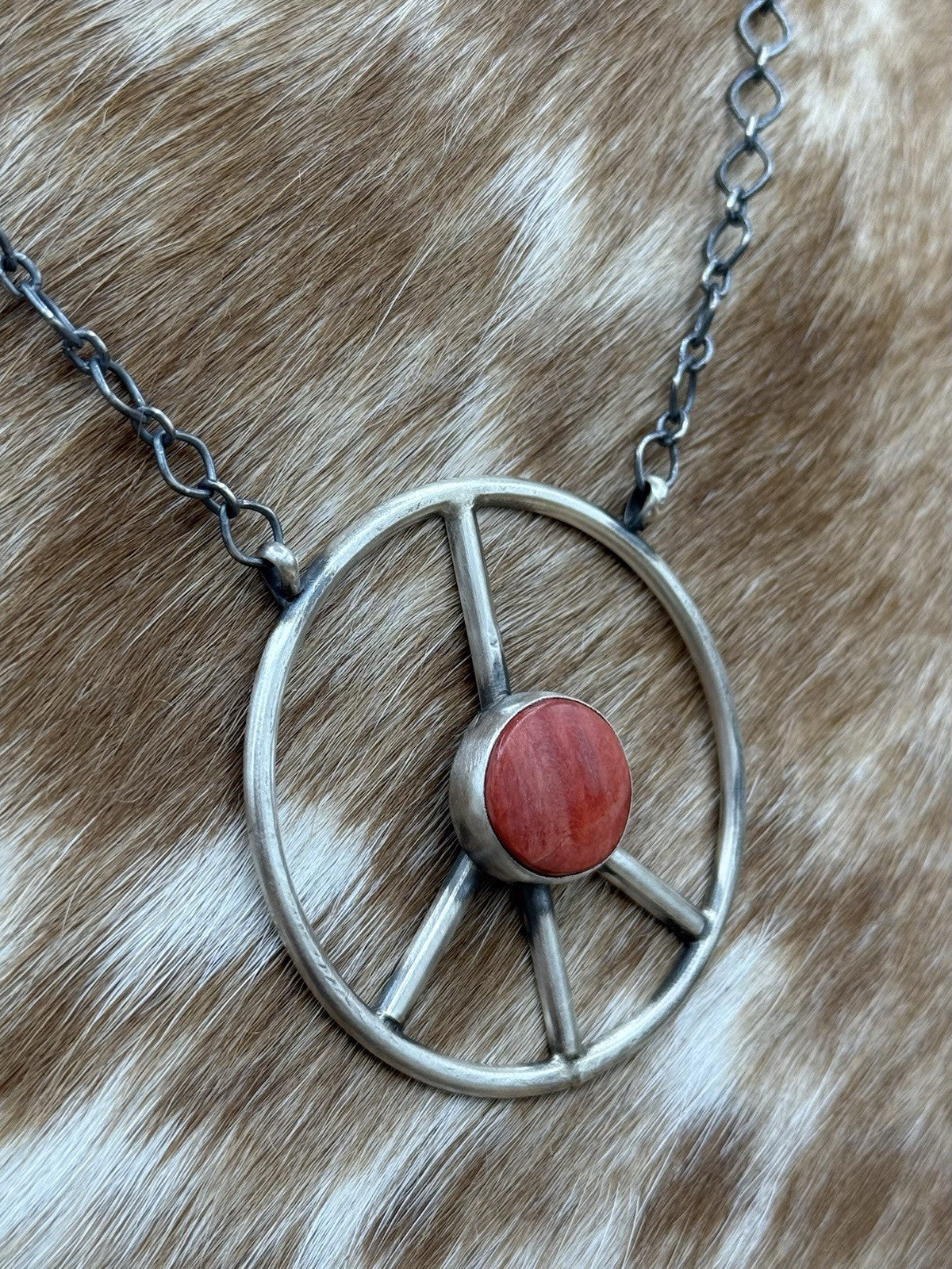 Navajo handmade Sterling Silver Spiny Oyster Shell Peace Hippie Necklace 18”