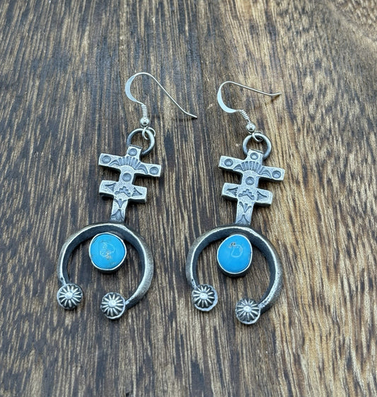 Navajo Handmade Sterling Silver Old Look Kingman Turquoise Earrings Kevin Billah