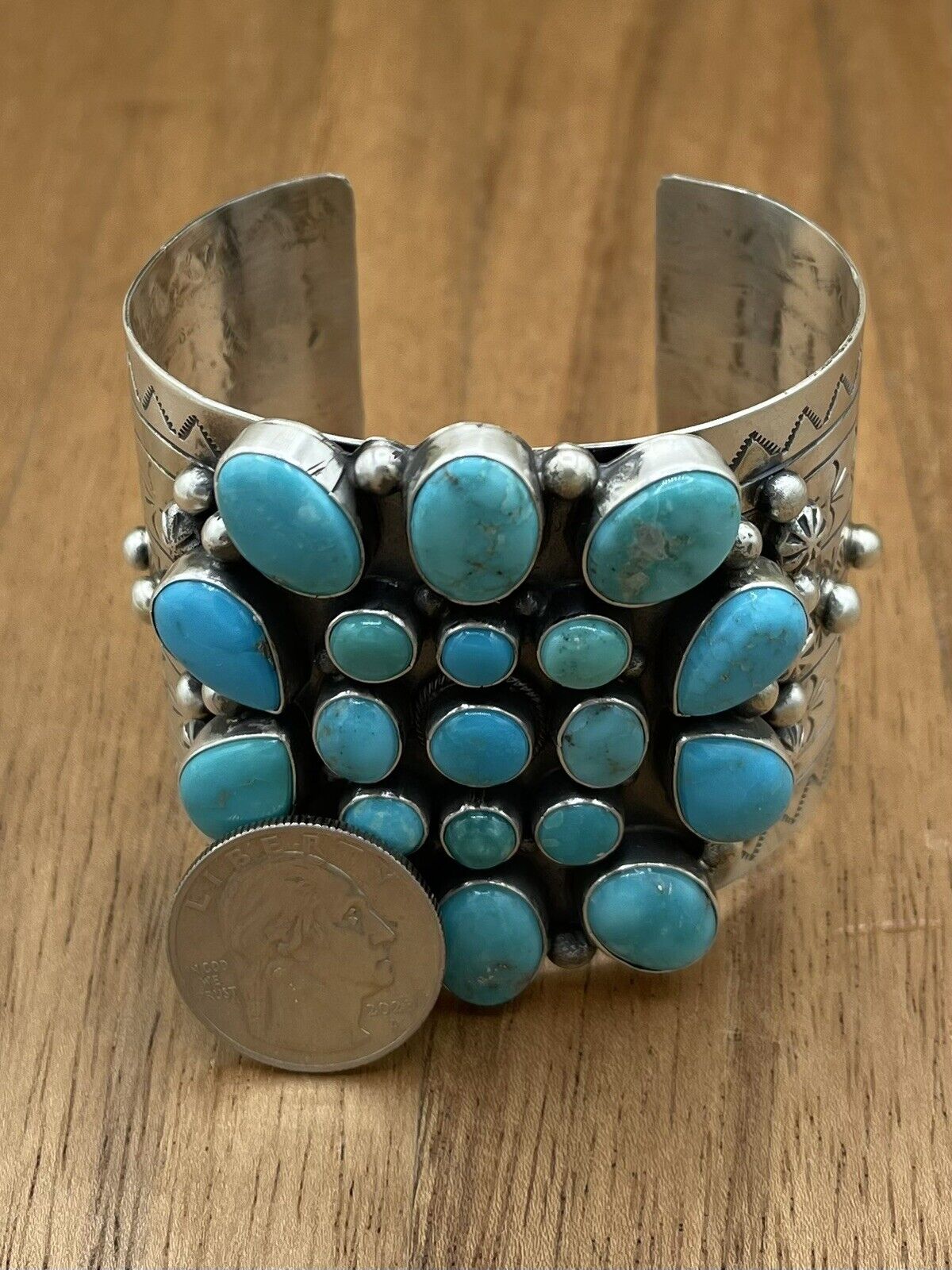 Native American Navajo Handmade Sterling Silver Natural Turquoise Cuff Bracelet