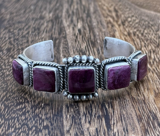 Native Navajo Handmade Sterling Silver Purple Spiny Oyster Shell Cuff Bracelet