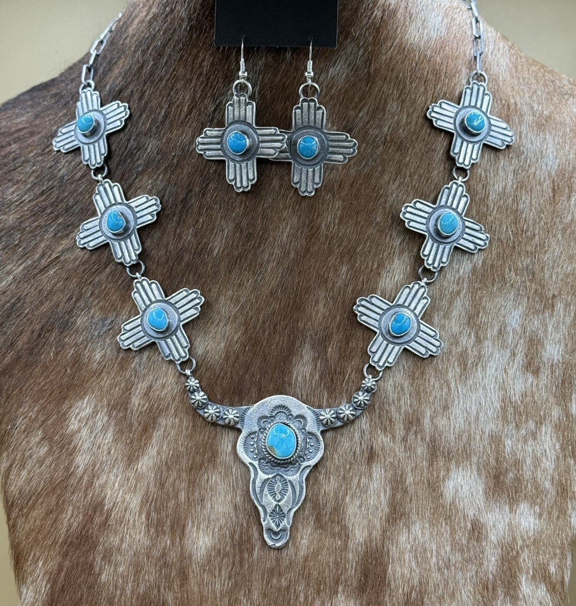 Navajo Handmade Sterling Silver Kingman Turquoise Longhorn Zia Necklace Set