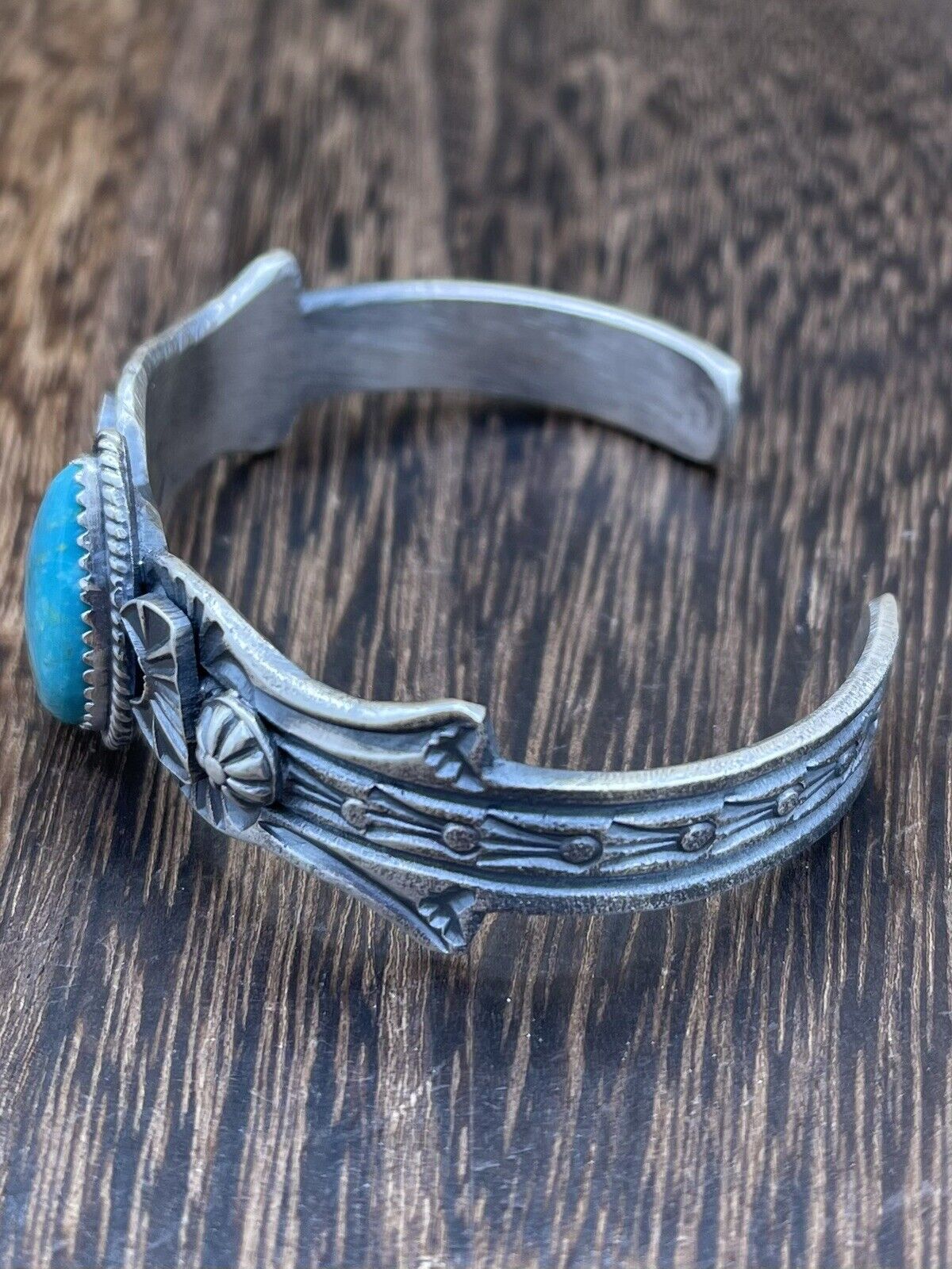 Native American Navajo Handmade Silver Kingman Turquoise Old look Bracelet