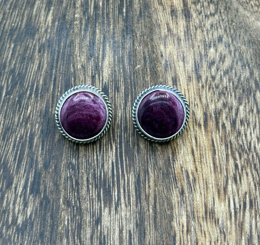 Navajo Handmade Sterling Silver Purple Spiny Oyster Shell Post Stud Earrings