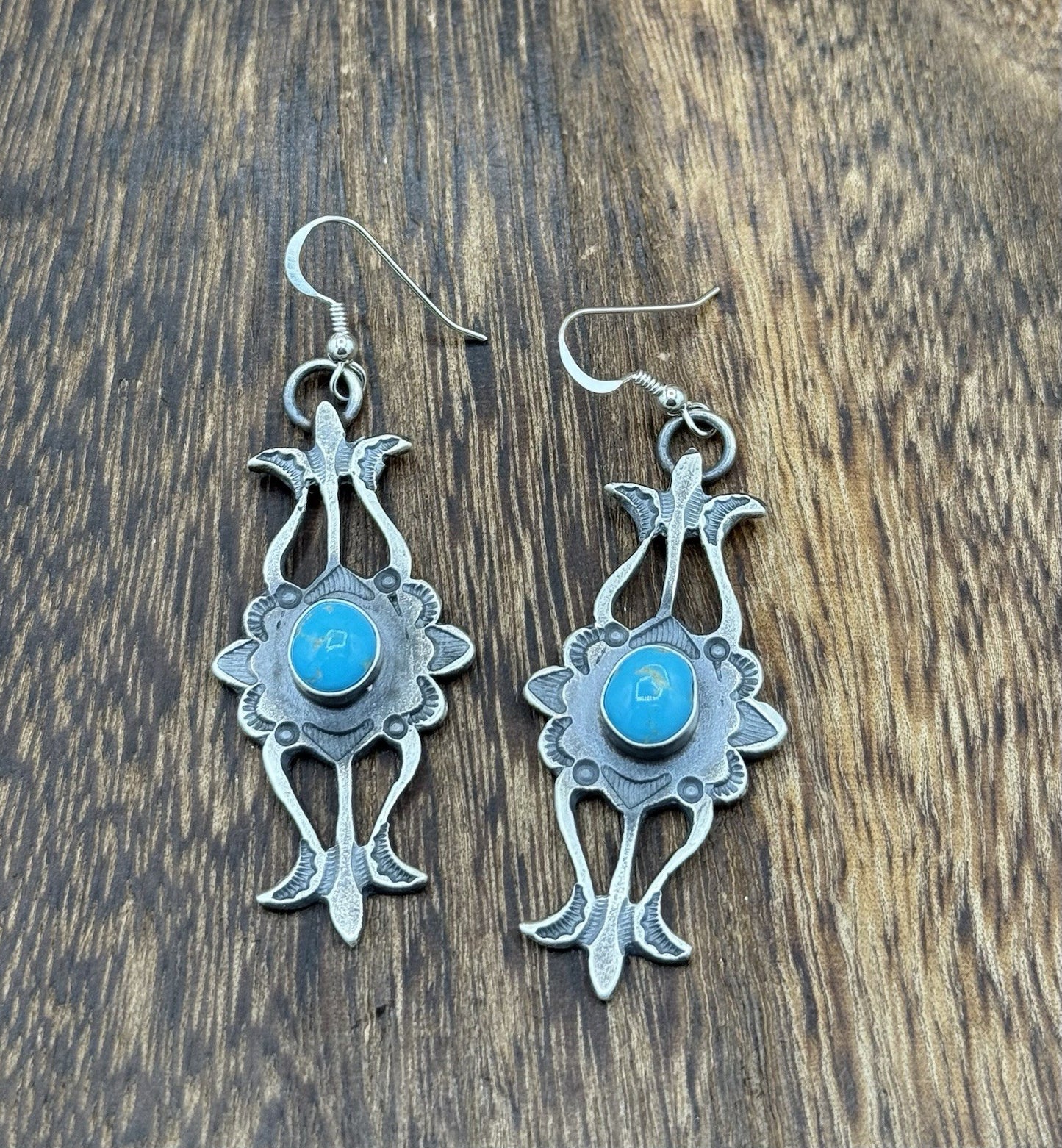 Navajo Handmade Sterling Silver Old Look Kingman Turquoise Earrings Kevin Billah