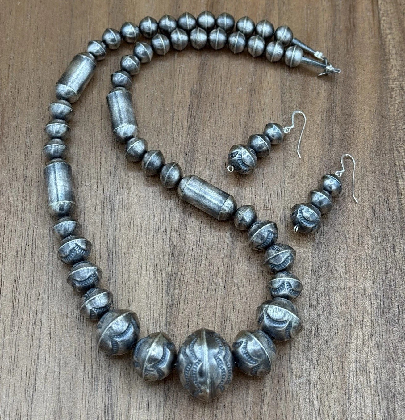 Authentic Navajo Handmade Old Look Navajo Pearl Bead Necklace And Earrings 24”