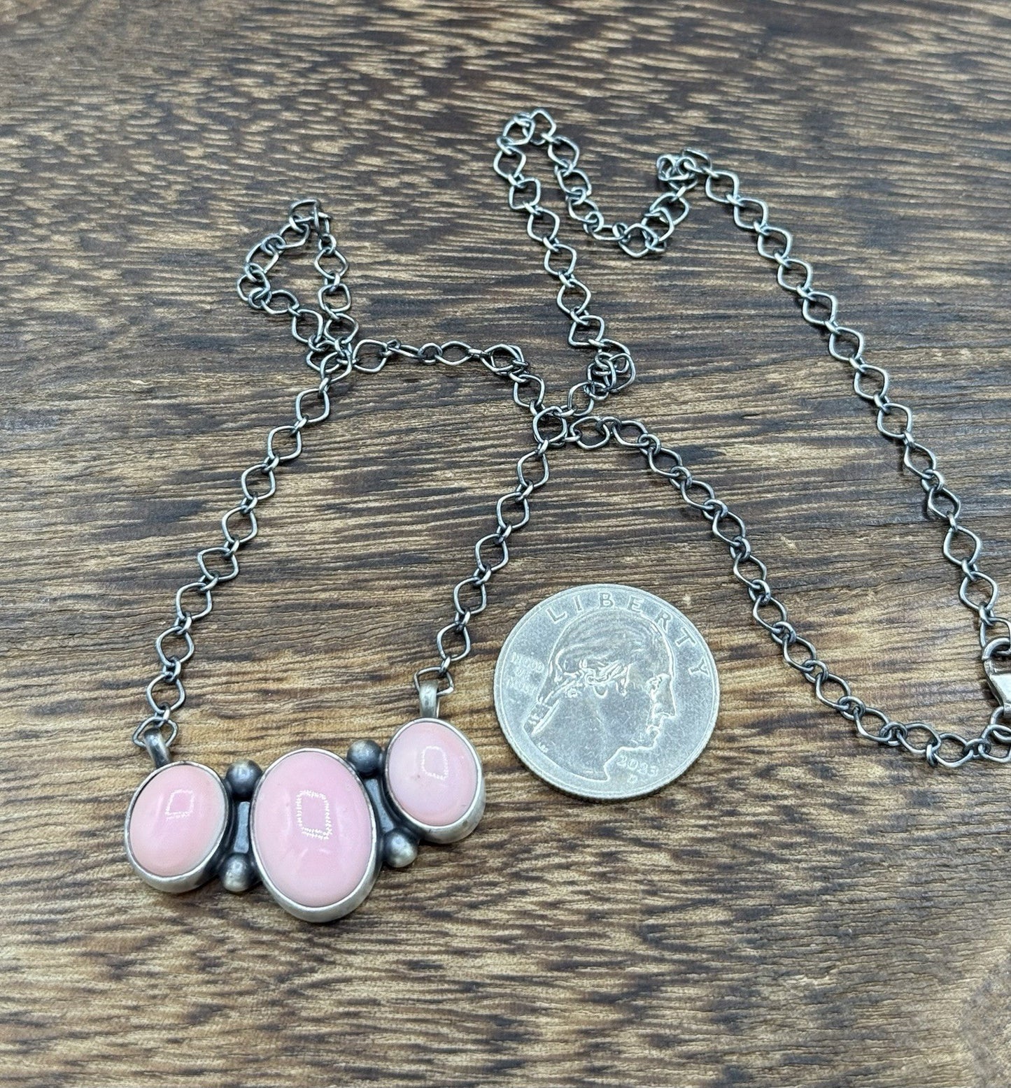 Navajo Handmade Sterling Silver Pink Conch Shell Cluster Bar Necklace 18”