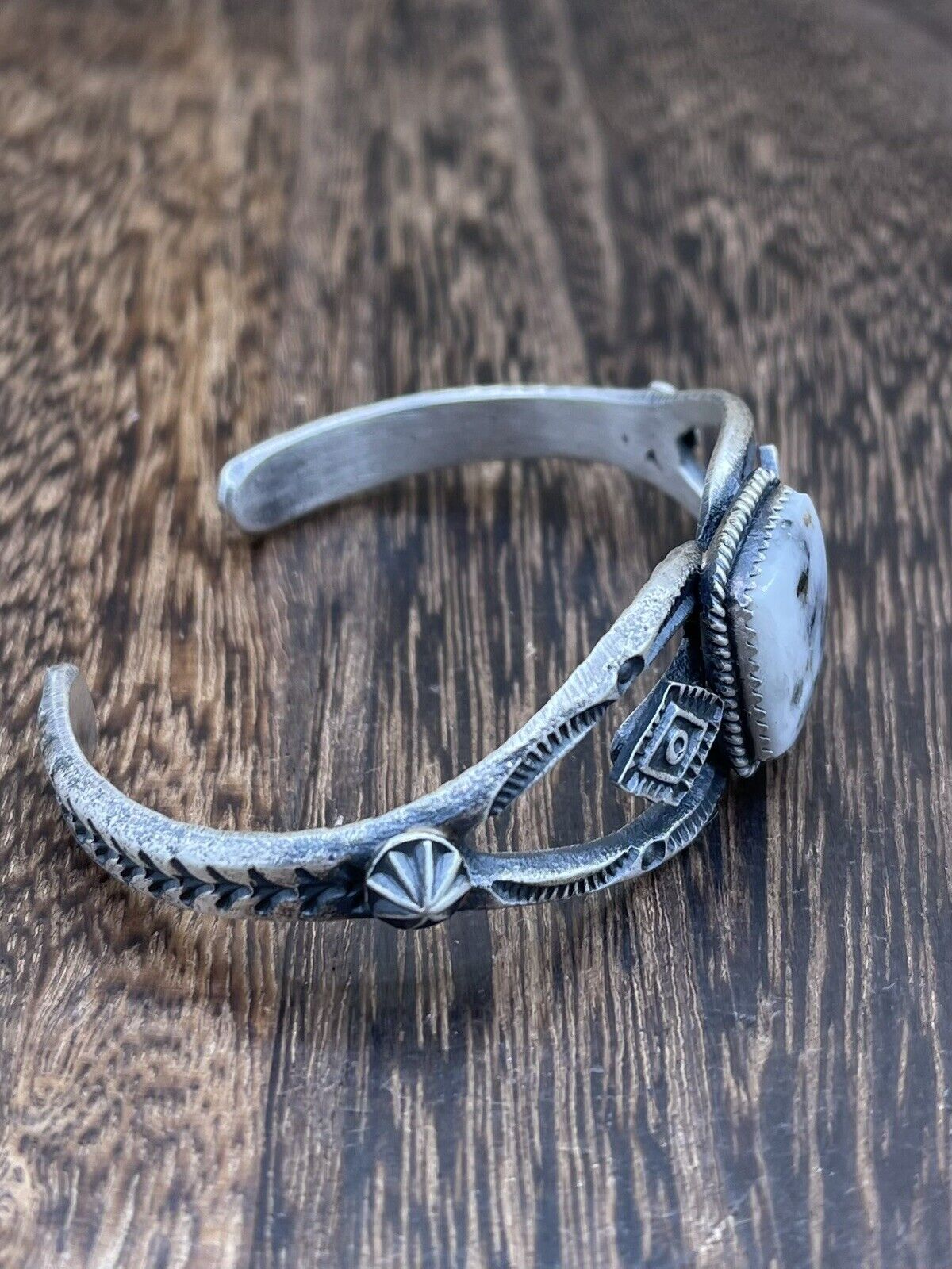 Native American Sterling Silver Navajo Handmade White Buffalo Old look Bracelet