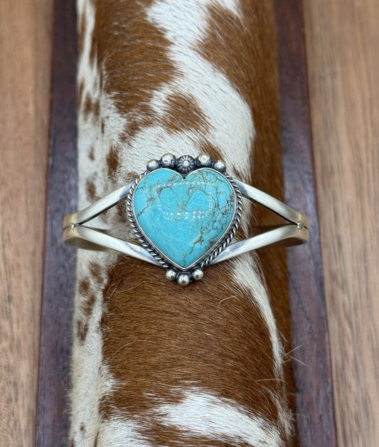 Navajo Handmade Sterling Silver Kingman Turquoise Heart Bracelet Cuff Betta Lee