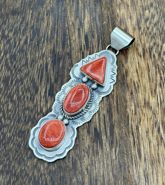 Navajo Handmade Sterling Silver Spiny Oyster Shell Stamped Drop Pendant