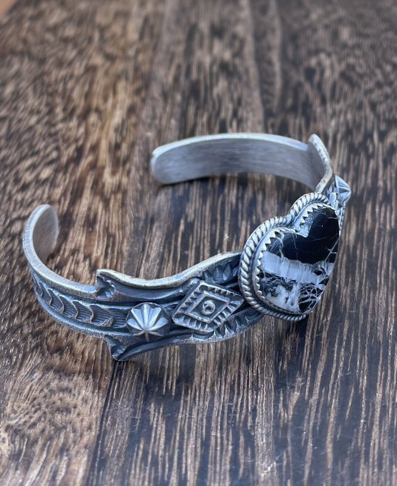 Native American Navajo Handmade Sterling Silver White Buffalo Old look Bracelet