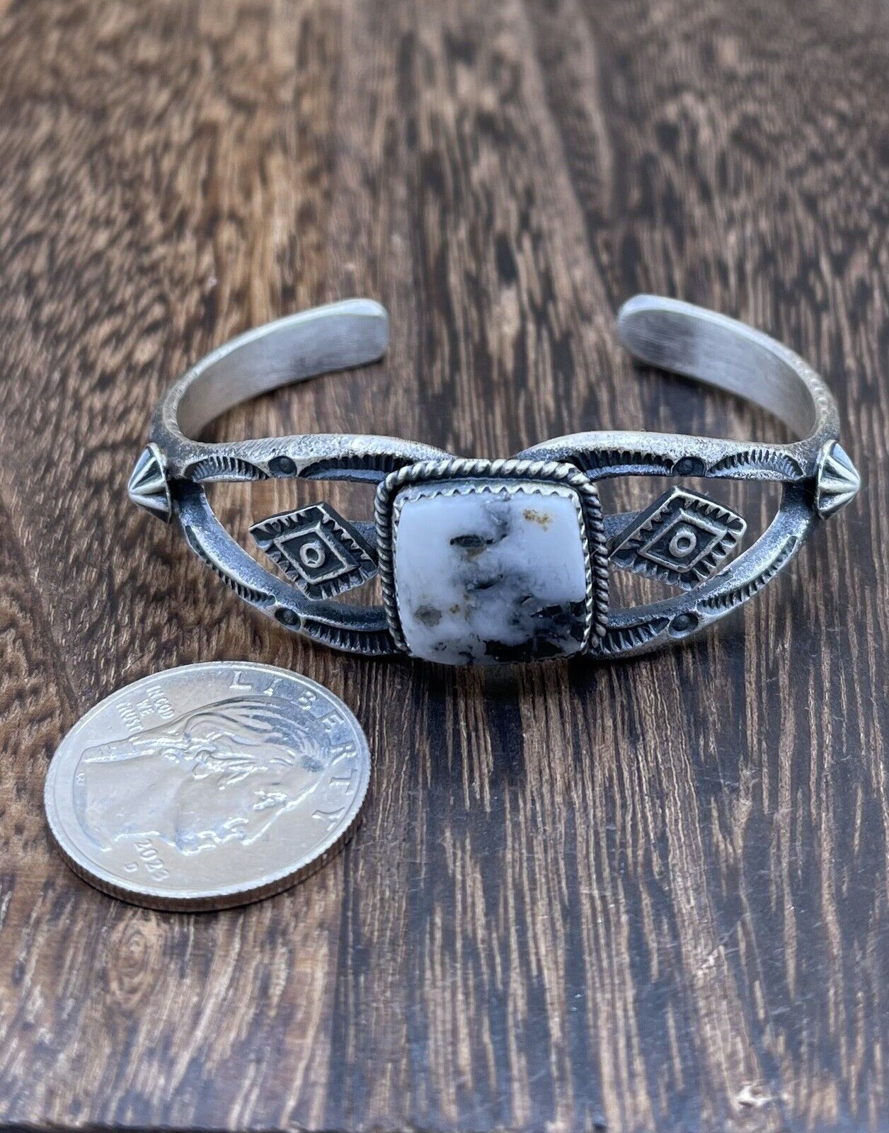 Native American Sterling Silver Navajo Handmade White Buffalo Old look Bracelet