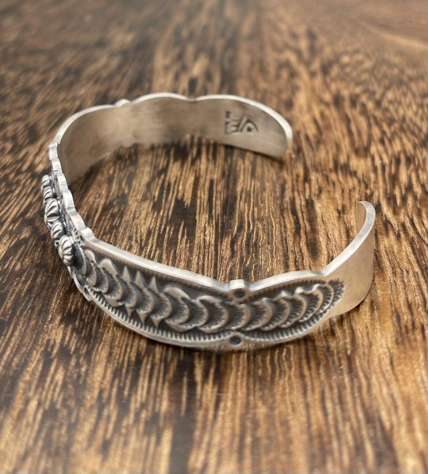Native American Navajo Handmade Sterling Silver Old Look Design Cuff Bracelet