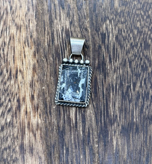 Native American Navajo Handmade Sterling Silver White Buffalo Pendant Old Look
