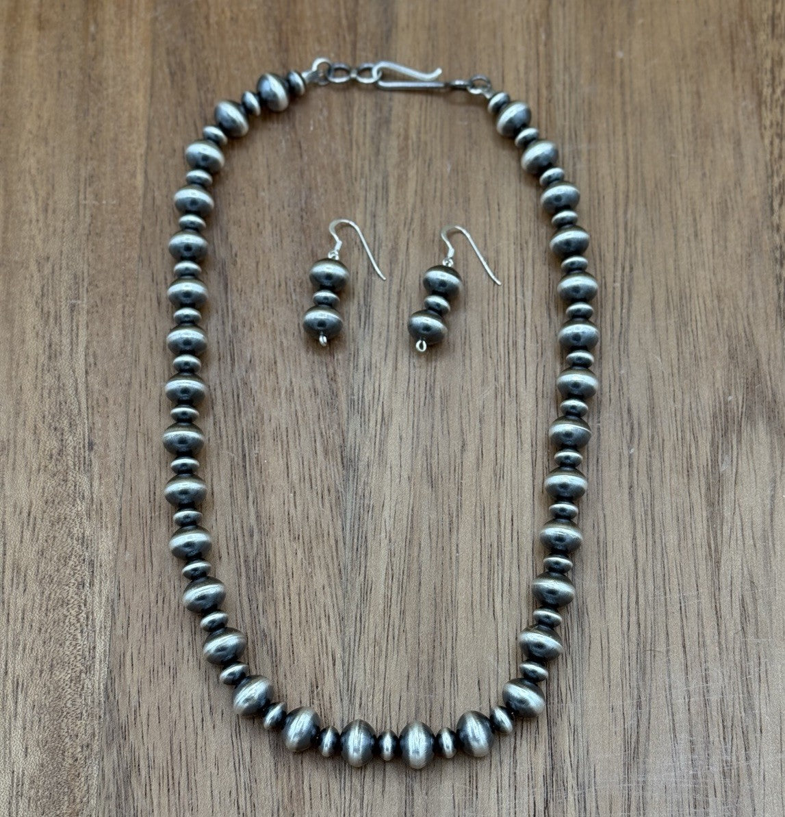 Authentic Navajo Handmade Old Look Navajo Pearl Bead Necklace And Earrings 18”