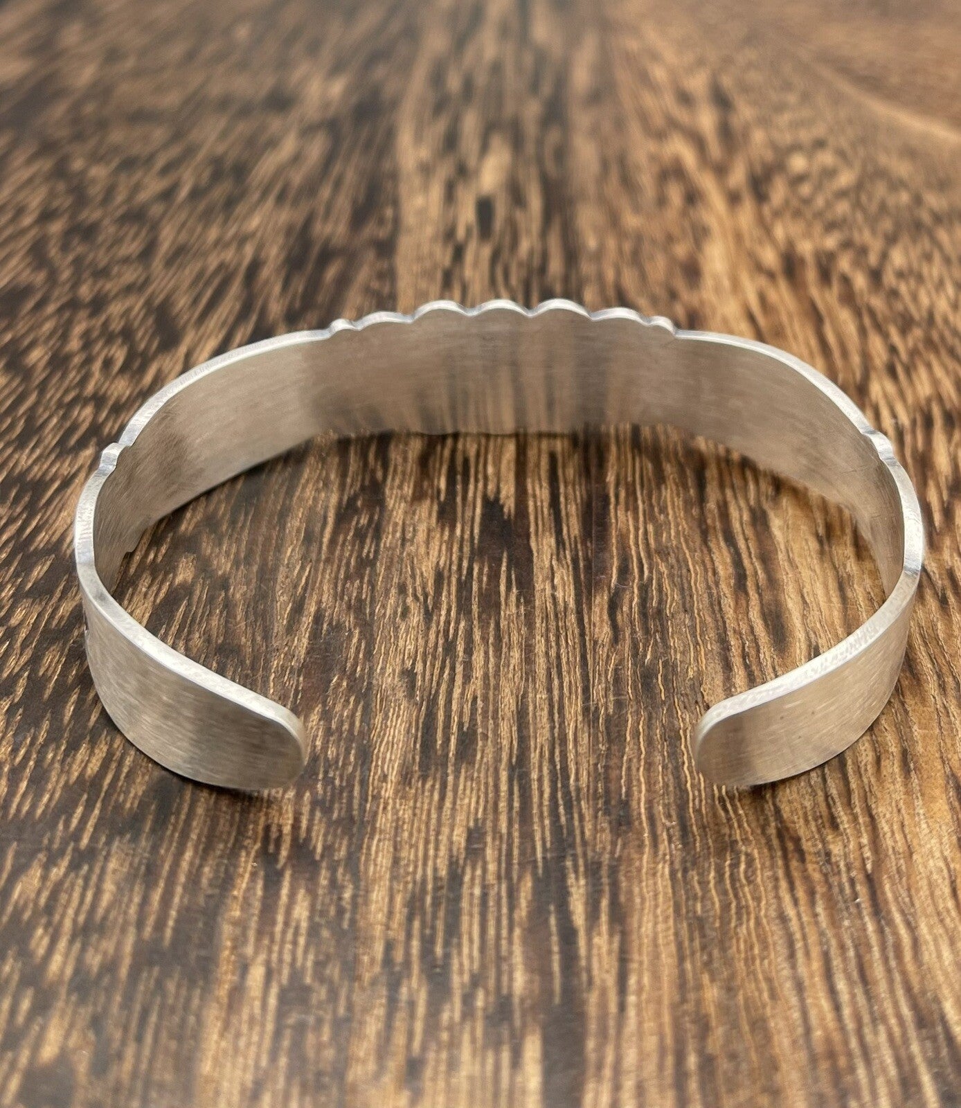 Native American Navajo Handmade Sterling Silver Old Look Design Cuff Bracelet