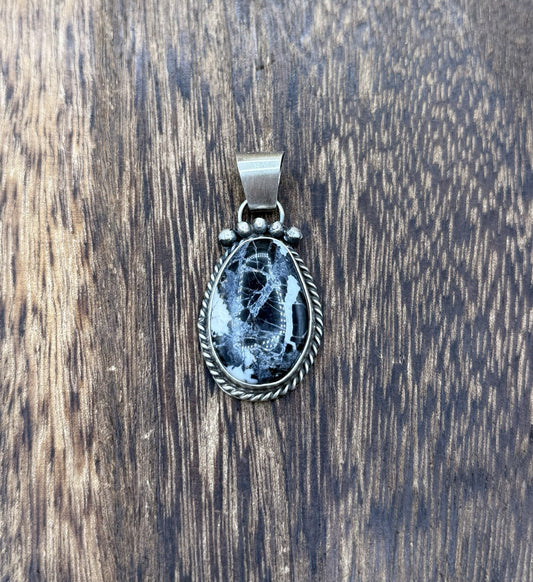 Native American Navajo Handmade Sterling Silver White Buffalo Pendant Old Look