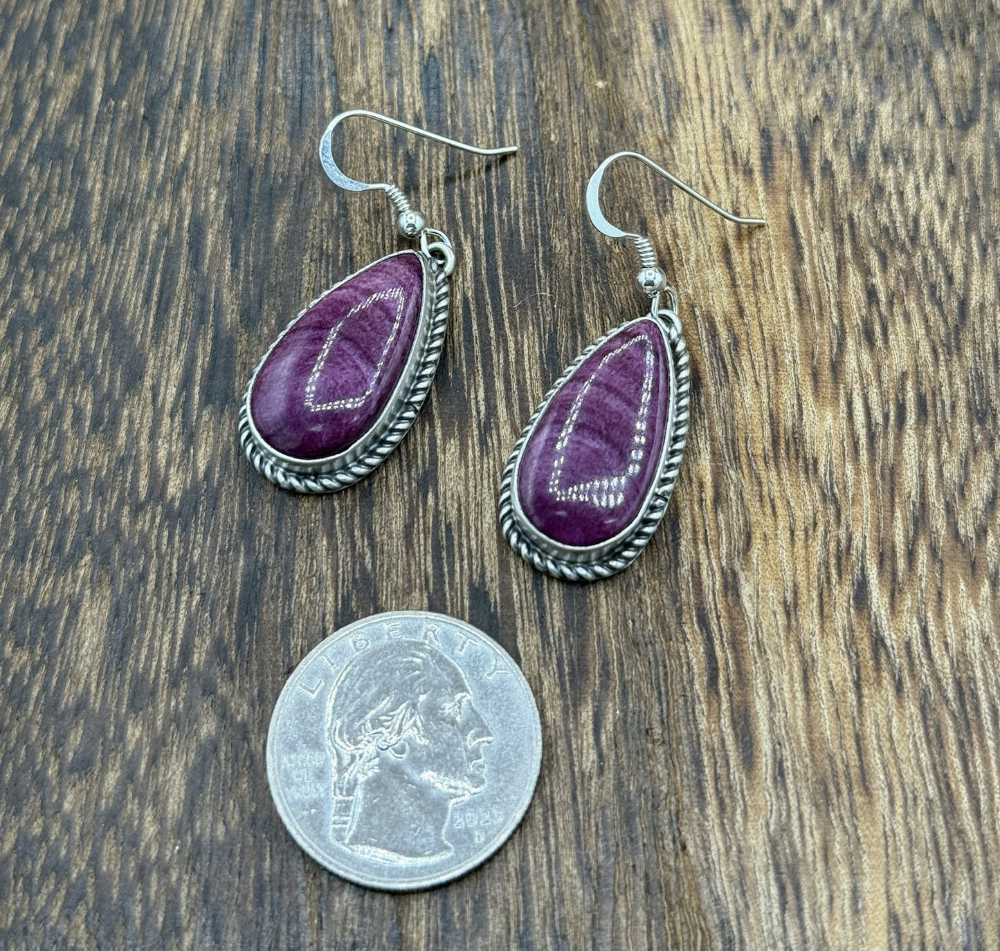 Native Navajo Handmade Sterling Silver Purple Spiny Oyster Shell Dangle Earrings