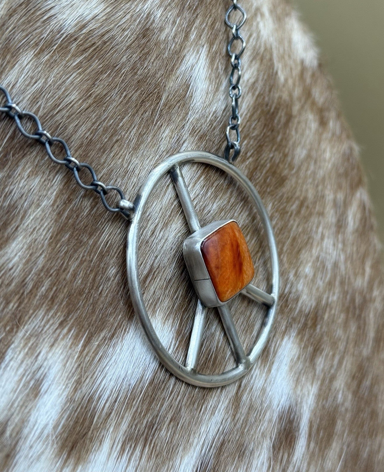 Navajo handmade Sterling Silver Spiny Oyster Shell Peace Hippie Necklace 18”