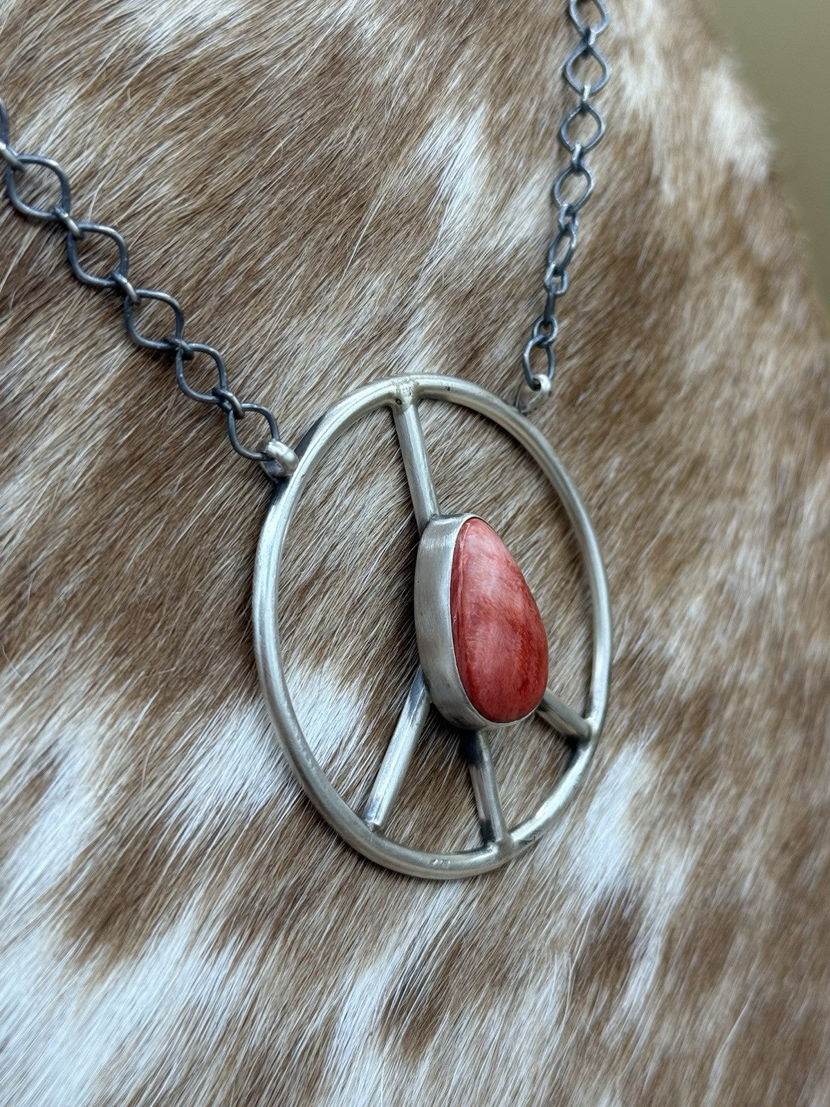 Navajo handmade Sterling Silver Spiny Oyster Shell Peace Hippie Necklace 18”