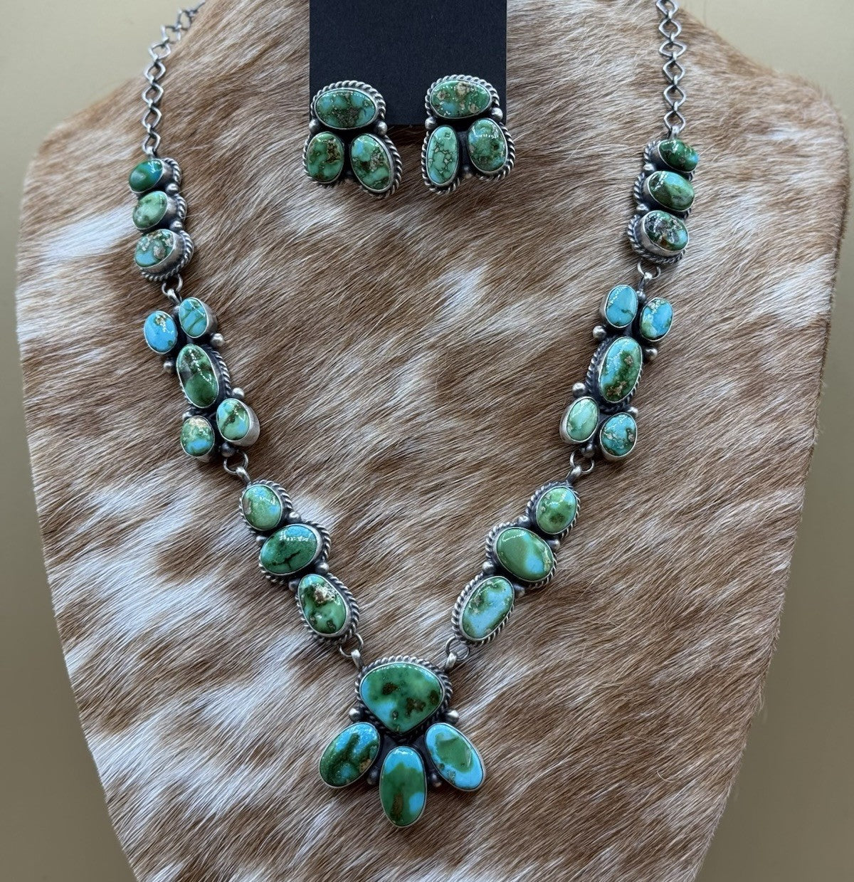 Navajo Handmade Sterling Silver Sonoran Gold Turquoise Cluster Necklace Set 20”