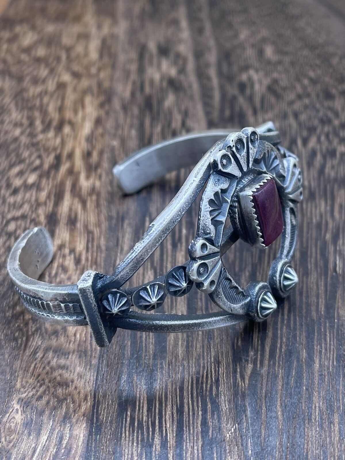 Native American Silver Navajo Handmade Purple Spiny Oyster Old look Bracelet