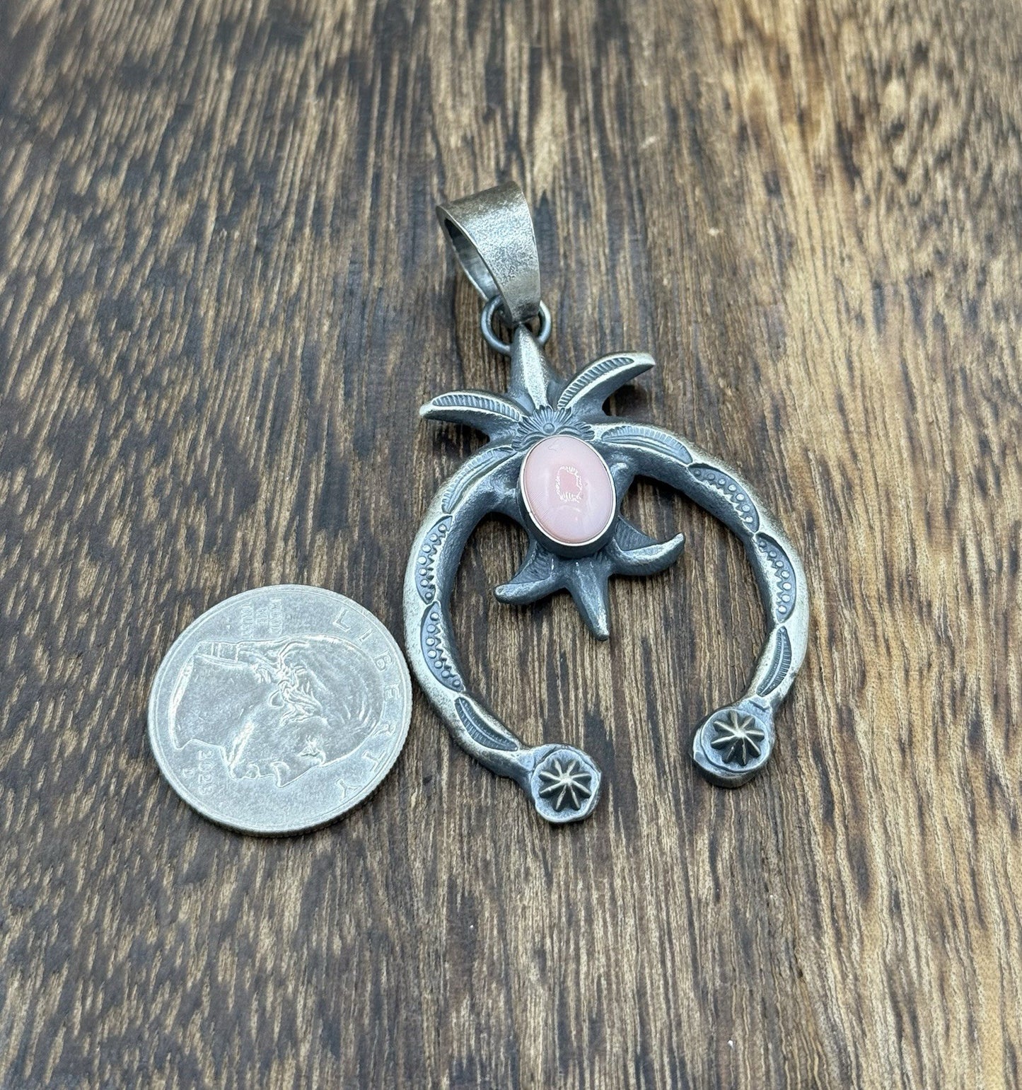 Native American Navajo Handmade Sterling Silver Old Look Pink Conch Naja Pendant