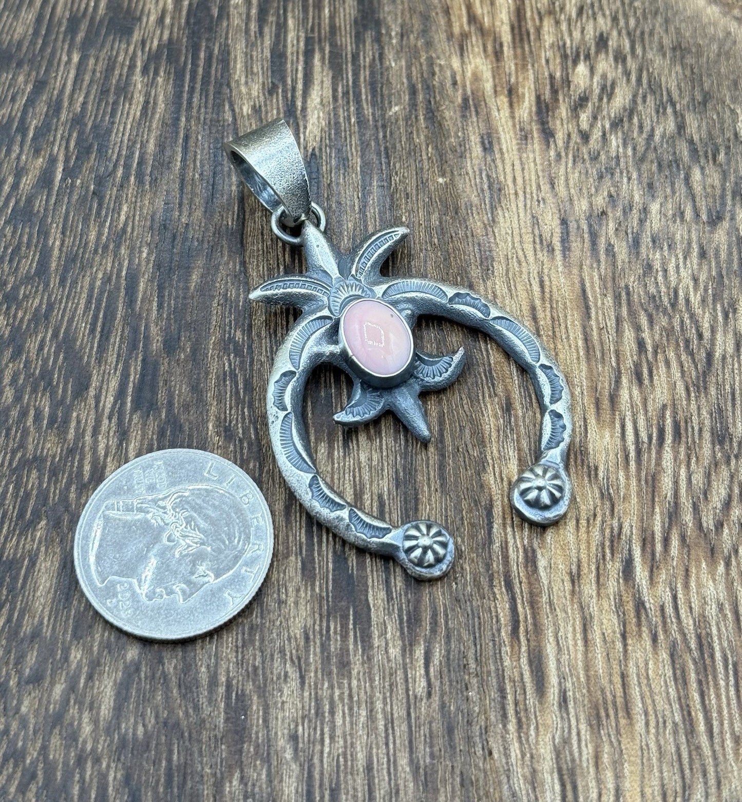 Native American Navajo Handmade Sterling Silver Old Look Pink Conch Naja Pendant