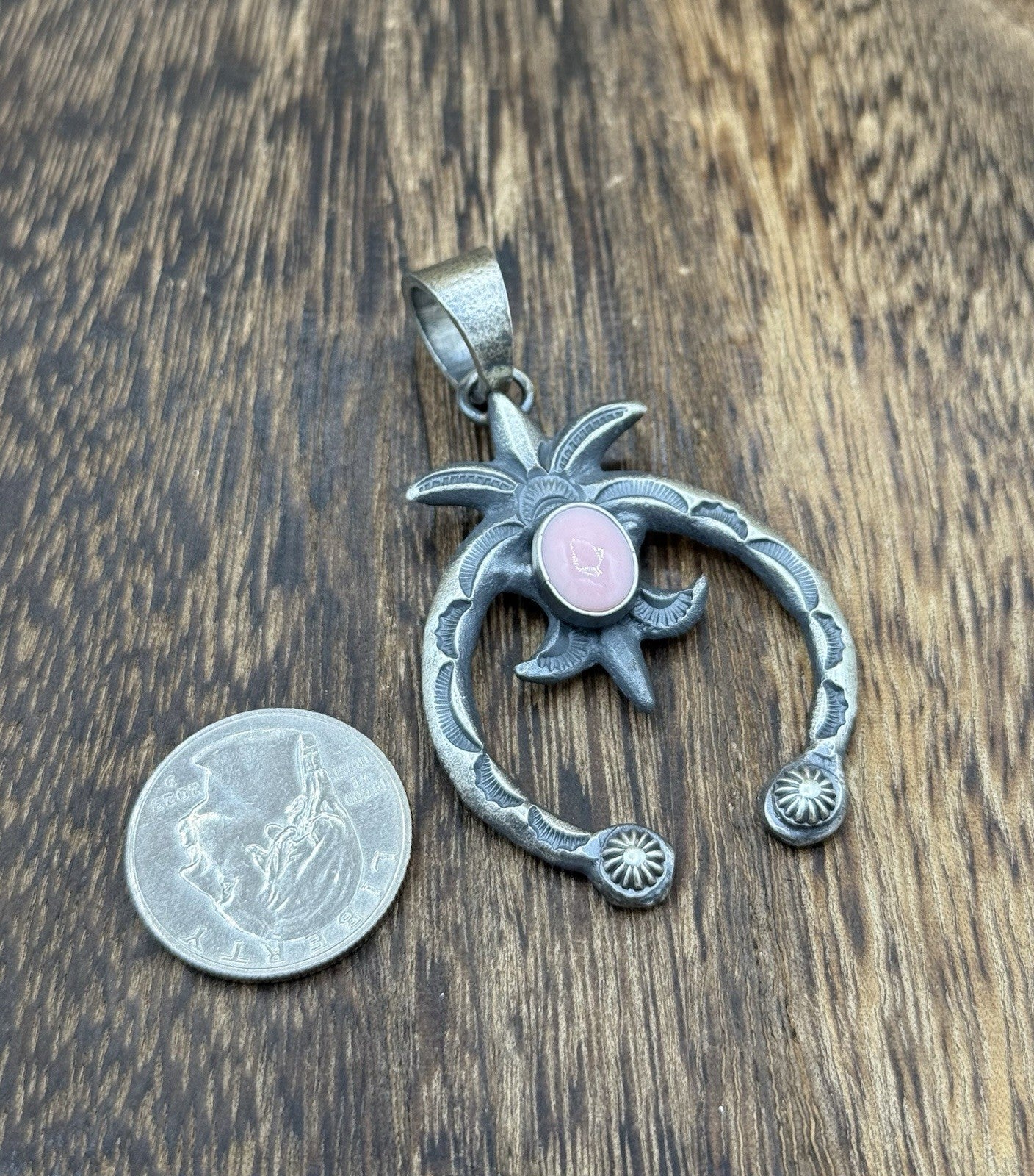 Native American Navajo Handmade Sterling Silver Old Look Pink Conch Naja Pendant