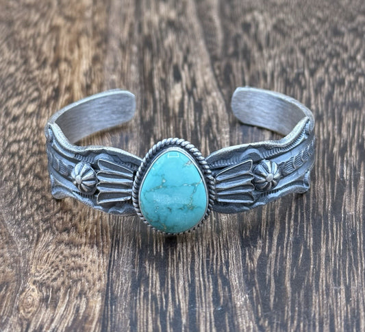 Navajo Handmade Sterling Silver Emerald Valley Turquoise Old look Cast Bracelet