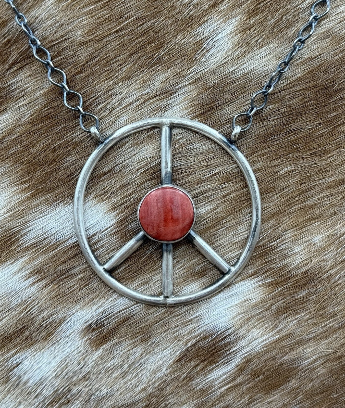 Navajo handmade Sterling Silver Spiny Oyster Shell Peace Hippie Necklace 18”