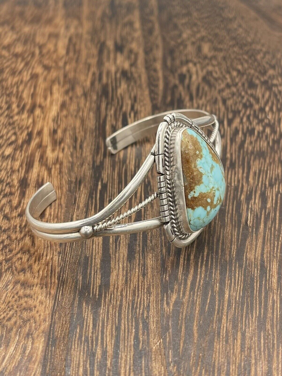 Native American Sterling Silver Navajo Handmade Natural Turquoise Cuff Bracelet