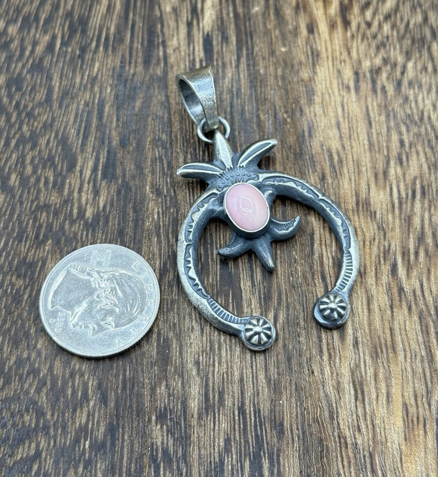 Native American Navajo Handmade Sterling Silver Old Look Pink Conch Naja Pendant