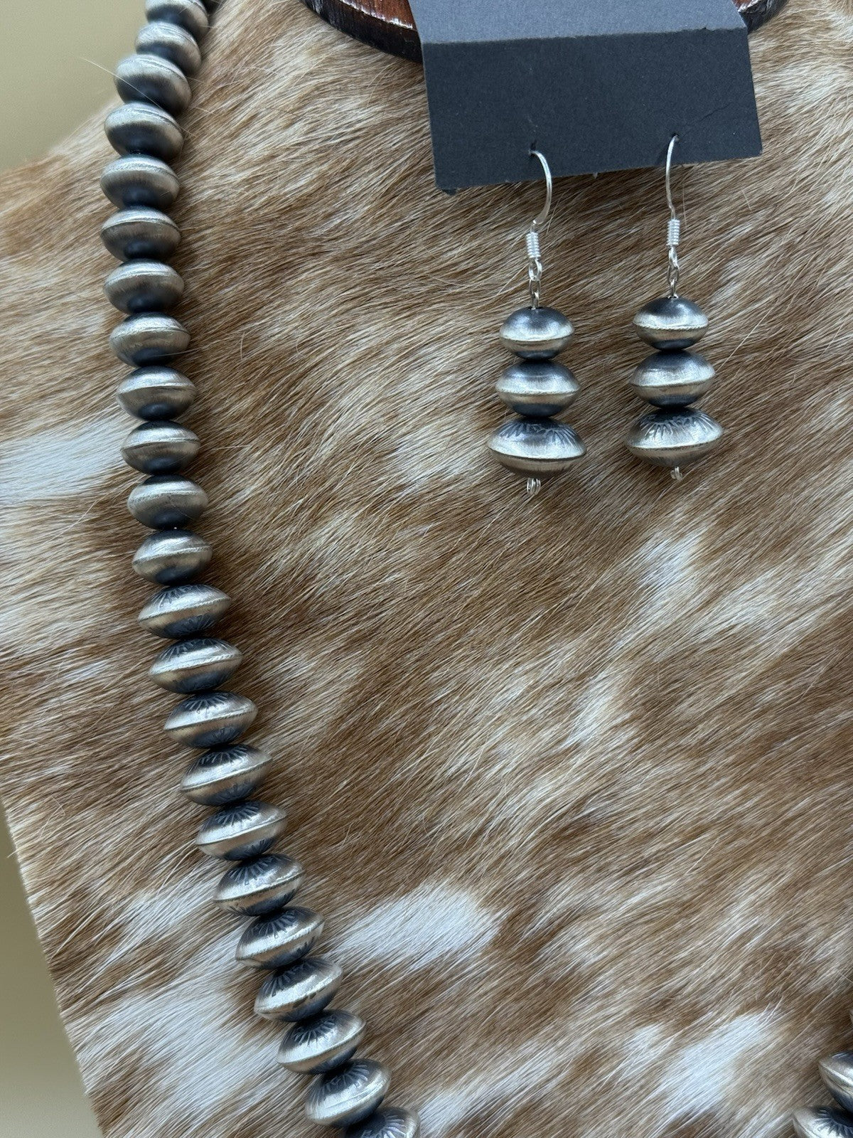 Authentic Navajo Handmade Old Look Navajo Pearl Bead Necklace And Earrings 24”