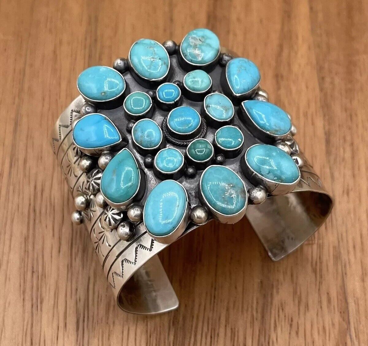 Native American Navajo Handmade Sterling Silver Natural Turquoise Cuff Bracelet