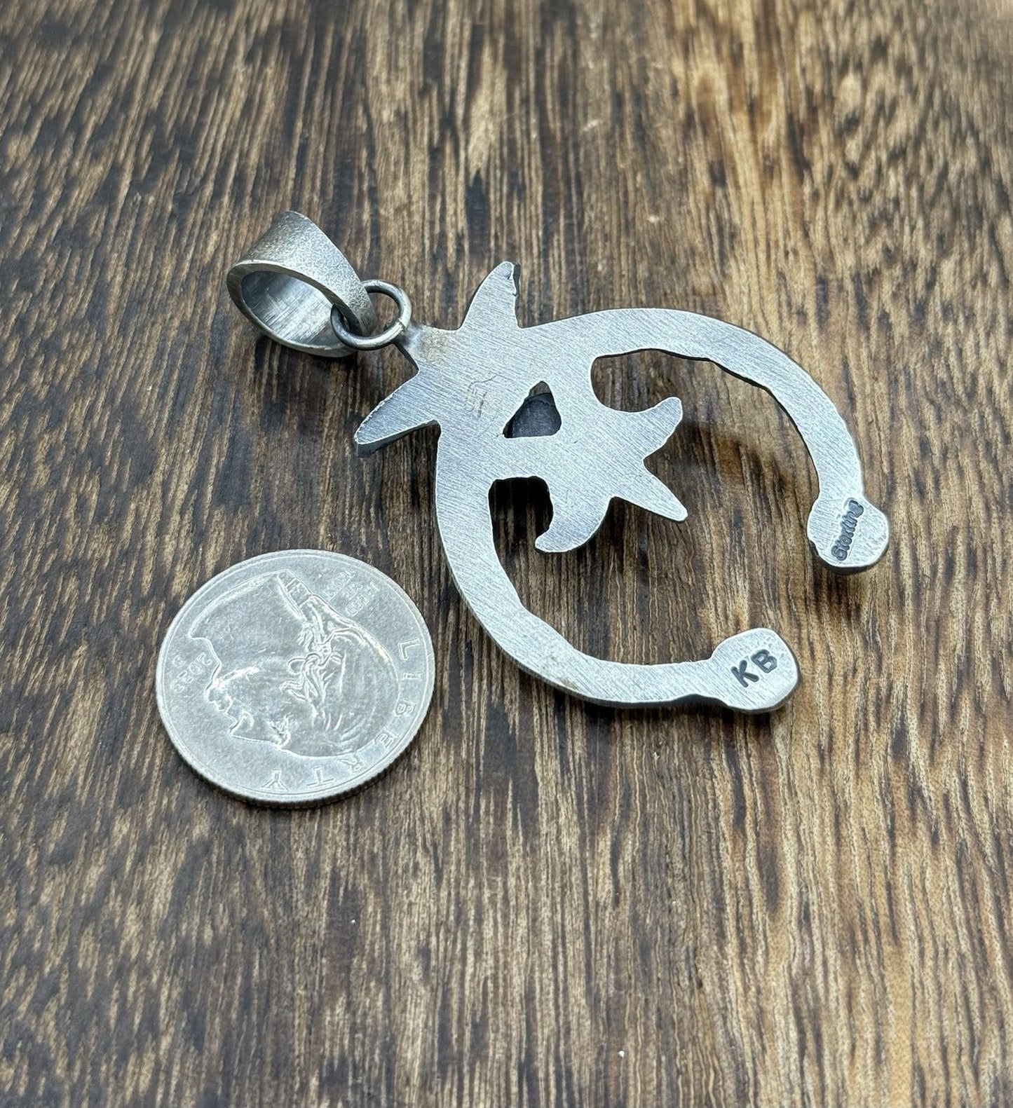 Native American Navajo Handmade Sterling Silver Old Look Pink Conch Naja Pendant